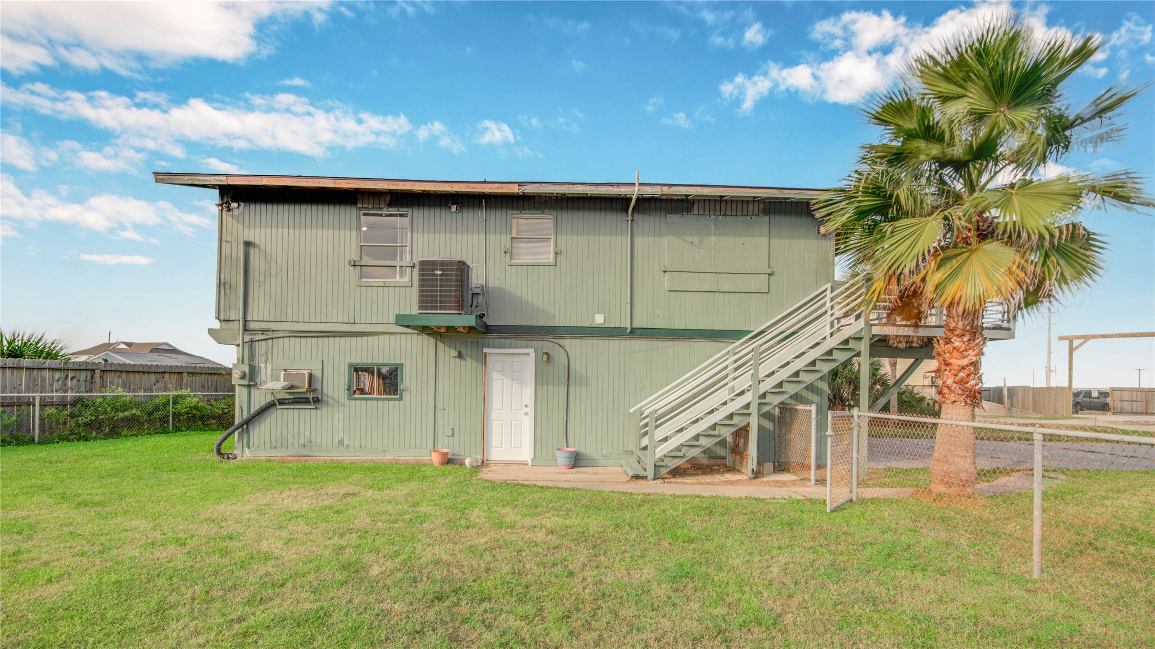 16510 Blackbeard Road Jamaica Beach, TX 77554 - Photo 6 of 39