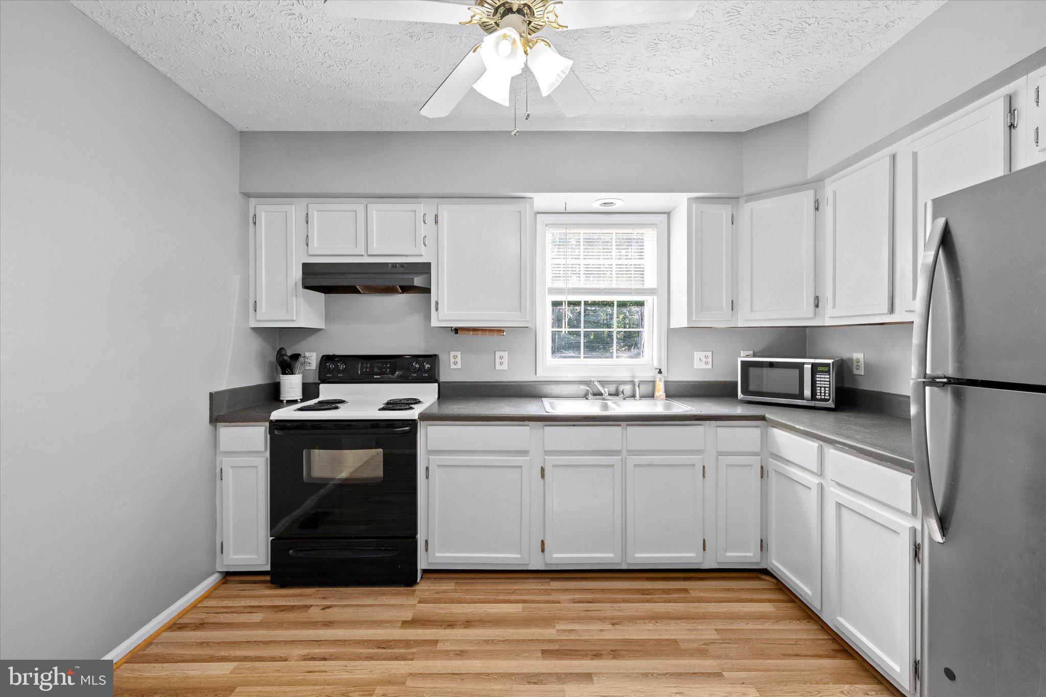 252 Evergreen Road Louisa, VA 23093 - Photo 16 of 39 kitchen