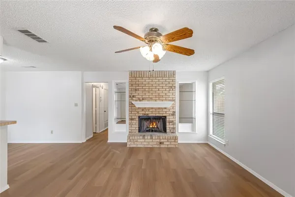 $1,450 | 420 Claire Court, Arlington, TX 76012