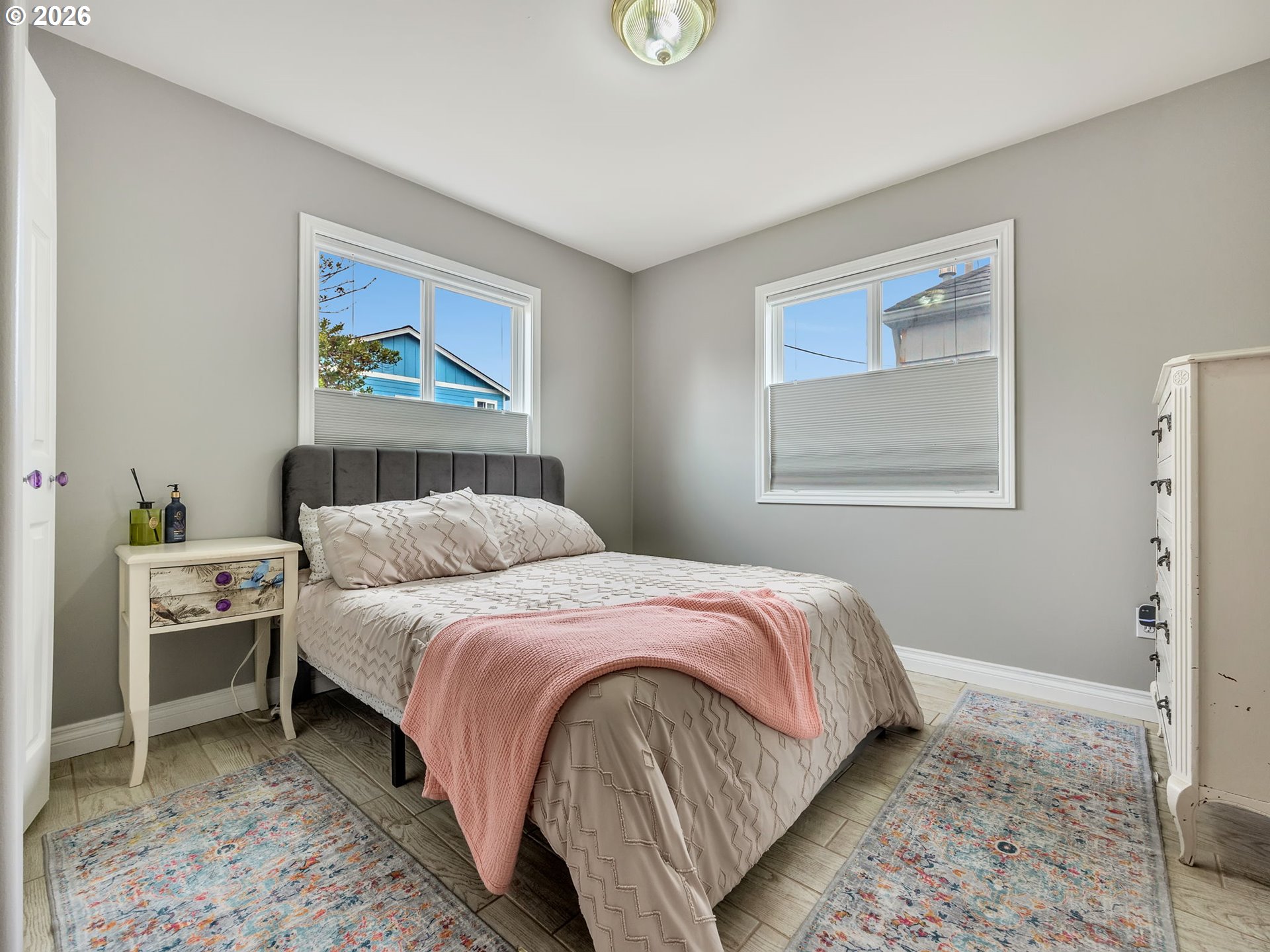 136B 3rd Avenue Seaside, OR 97138 - Photo 26 of 38 Bedroom