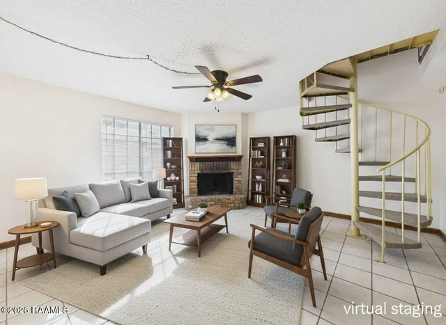 $975 | 113 Shekel Drive, Unit C, Lafayette, LA 70508