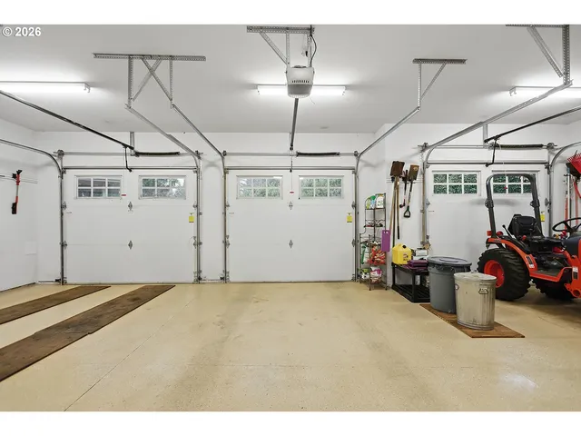 $1,600,000 | 26 Ridgeview Road, White Salmon, WA 98672