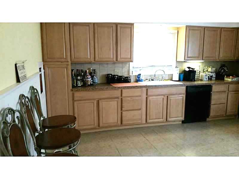 110 Metropolitan Road Providence, RI 02908 - Photo 4 of 13 Kitchen.