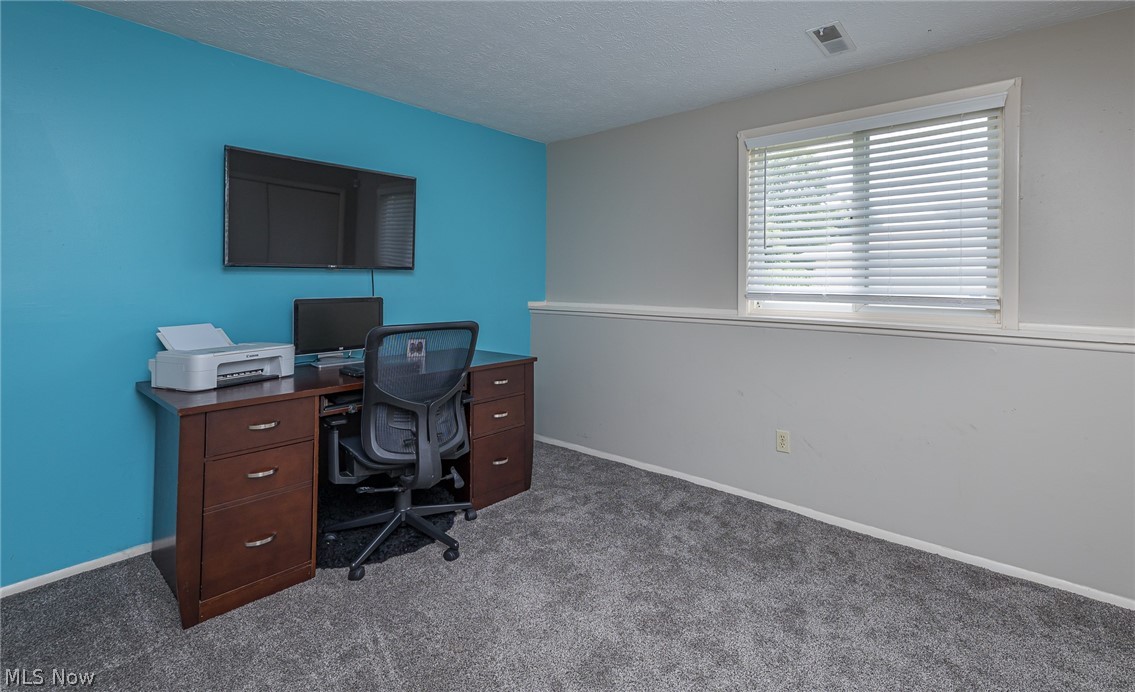 17988 Drake Road Strongsville, OH 44136 - Photo 29 of 33 Gallery Image 29