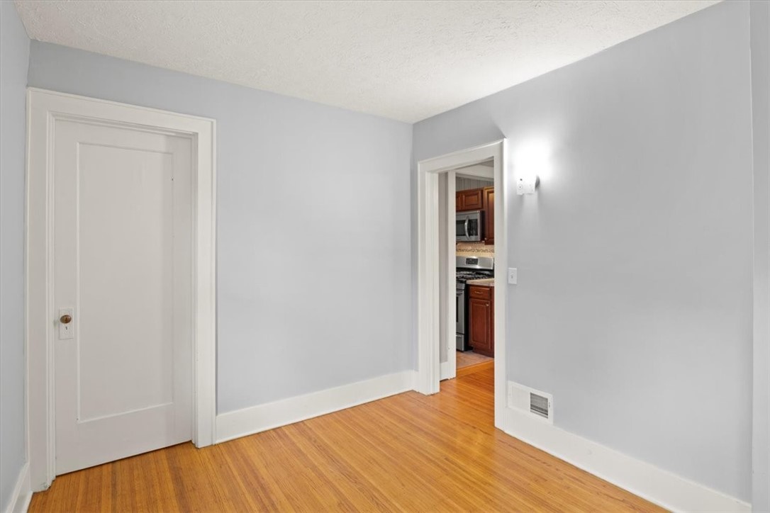 153 Seneca Road Irondequoit, NY 14622 - Photo 13 of 25