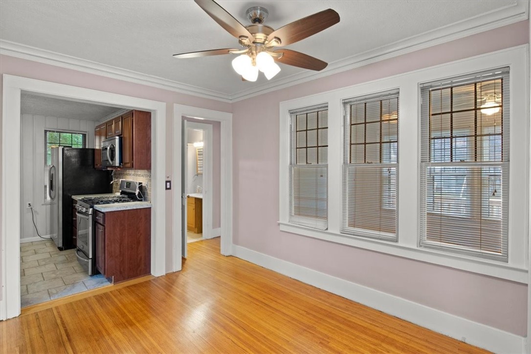 153 Seneca Road Irondequoit, NY 14622 - Photo 9 of 25