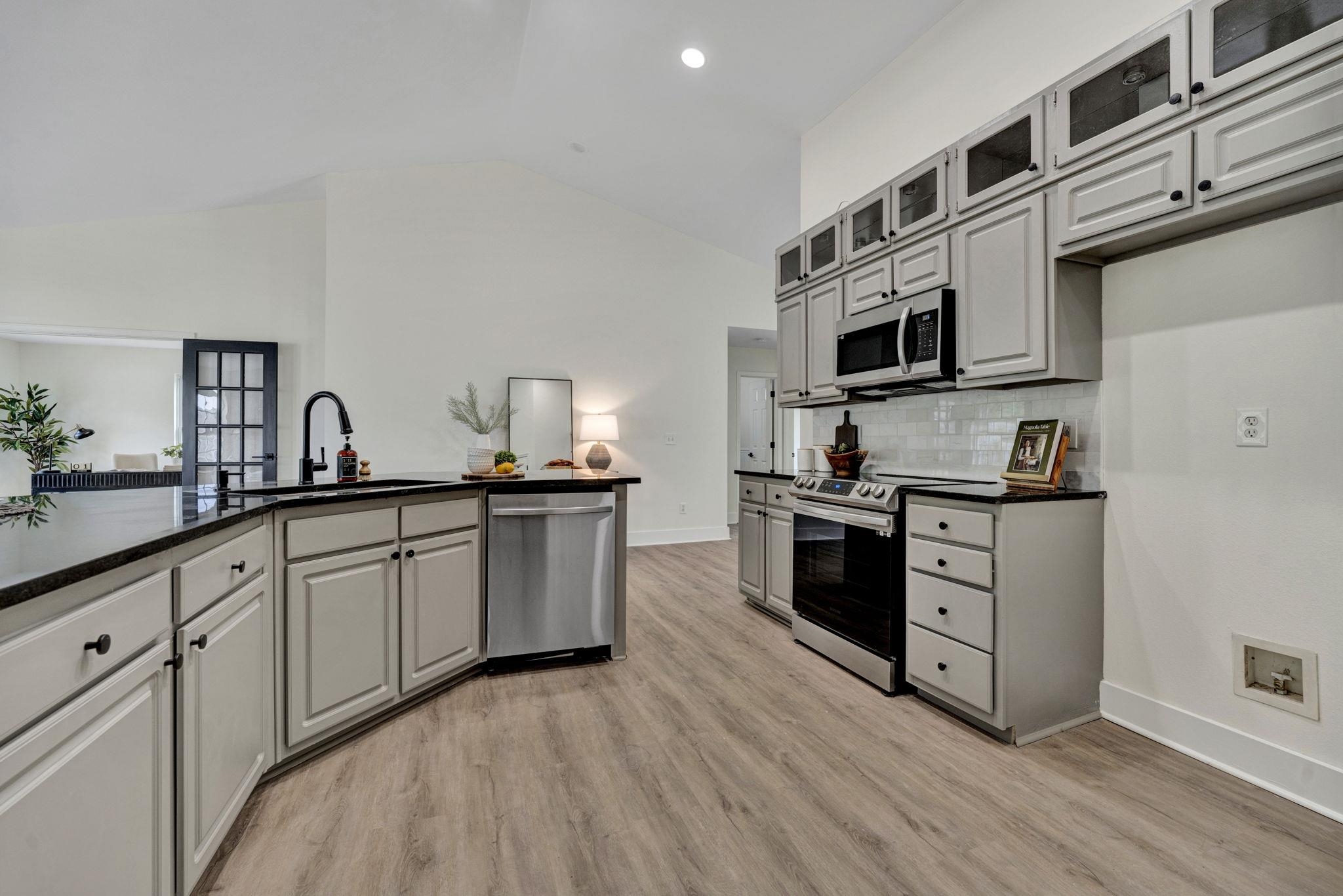 450 Lemon Grass Court Duncan, SC 29334 - Photo 13 of 36