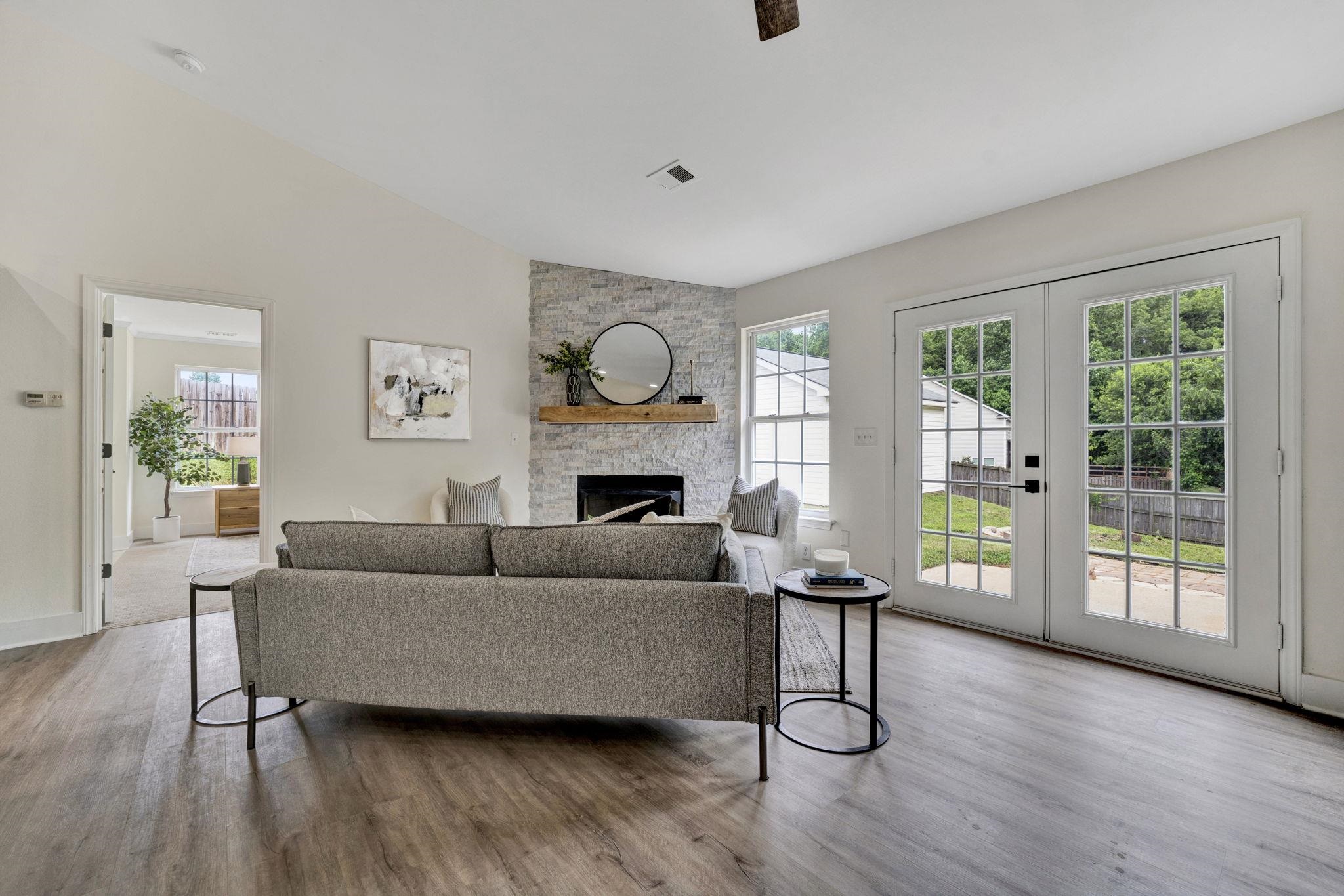 450 Lemon Grass Court Duncan, SC 29334 - Photo 5 of 36