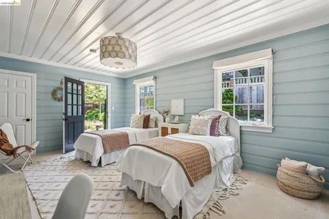 $1,295,000 | 2363 Leimert Boulevard, Oakland, CA 94602