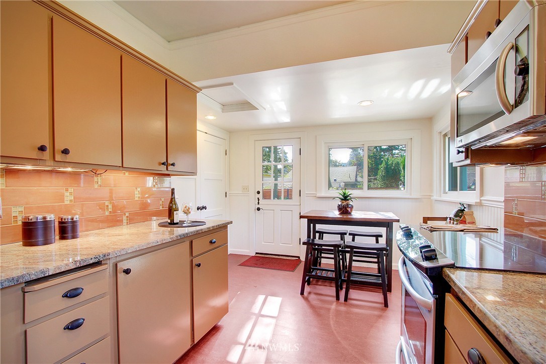 603 North 65th Street Seattle, WA 98103 - Photo 8 of 25 Gallery Image 8