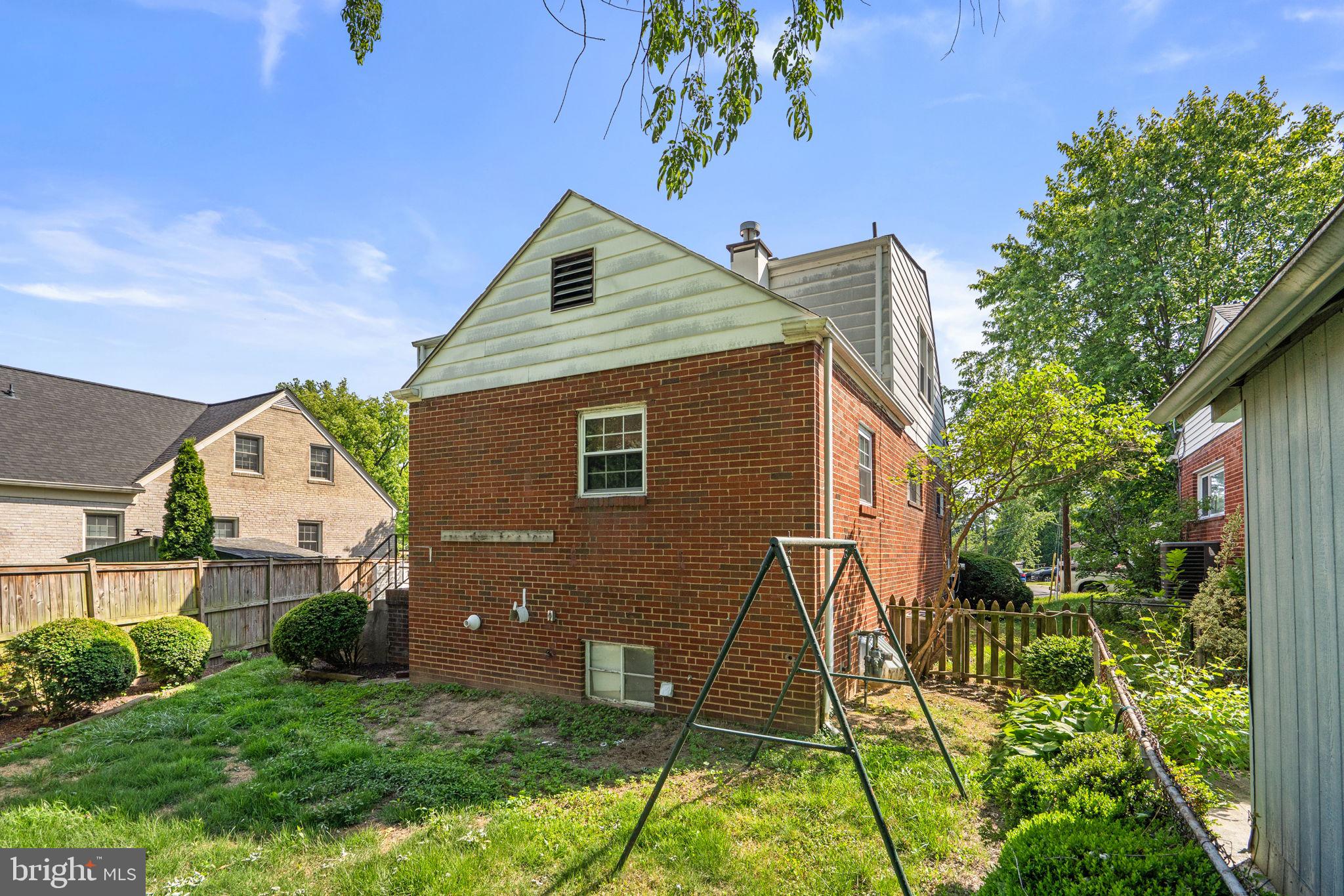 507 Harding Drive Silver Spring, MD 20901 - Photo 8 of 28