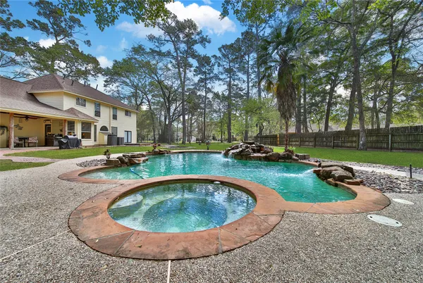 $699,900 | 31219 Johlke Road, Magnolia, TX 77355