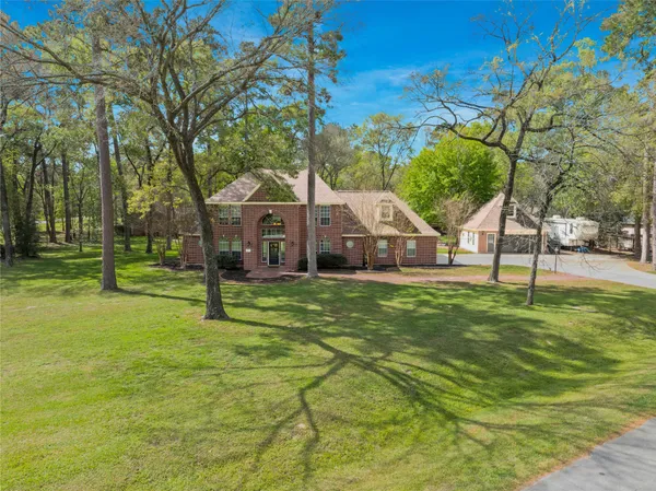 $699,900 | 31219 Johlke Road, Magnolia, TX 77355