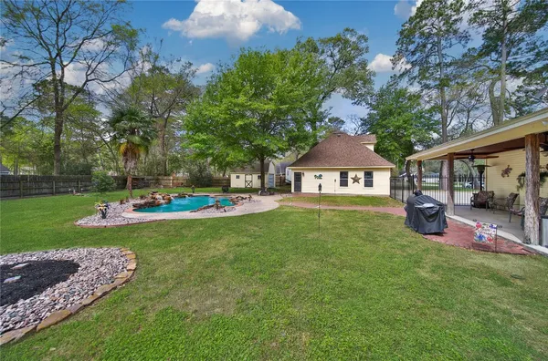$699,900 | 31219 Johlke Road, Magnolia, TX 77355