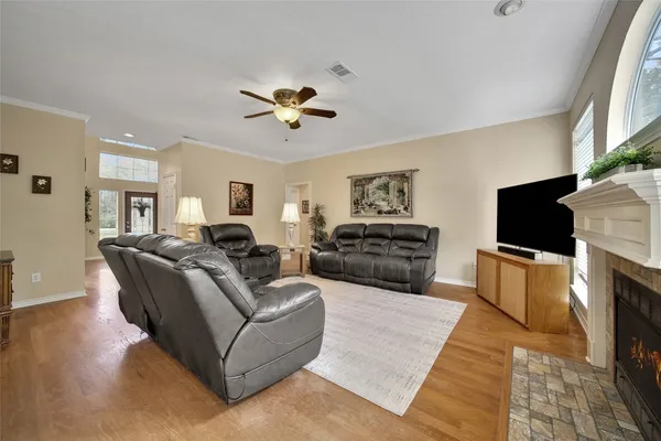 $699,900 | 31219 Johlke Road, Magnolia, TX 77355