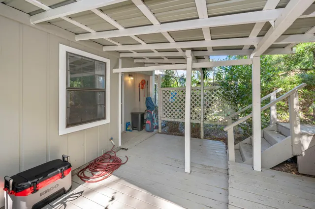 a view of a yard in front of a house