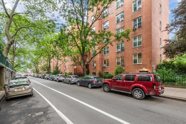 $210,000 | 33-35 81st Street, Unit 4A | Jackson Heights