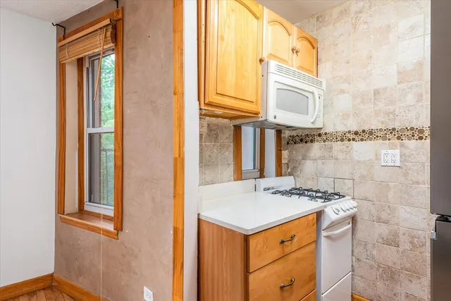 $210,000 | 33-35 81st Street, Unit 4A | Jackson Heights