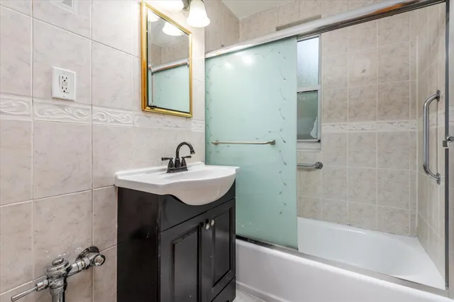 $210,000 | 33-35 81st Street, Unit 4A | Jackson Heights