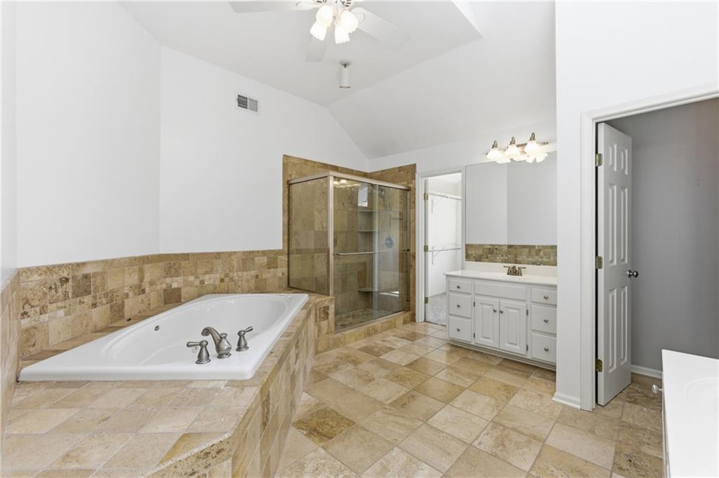 21516 West 99th Street Lenexa, KS 66220 - Photo 32 of 53