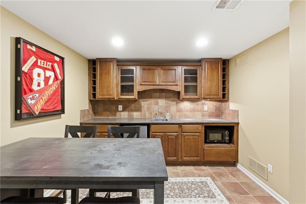 21516 West 99th Street Lenexa, KS 66220 - Photo 39 of 53