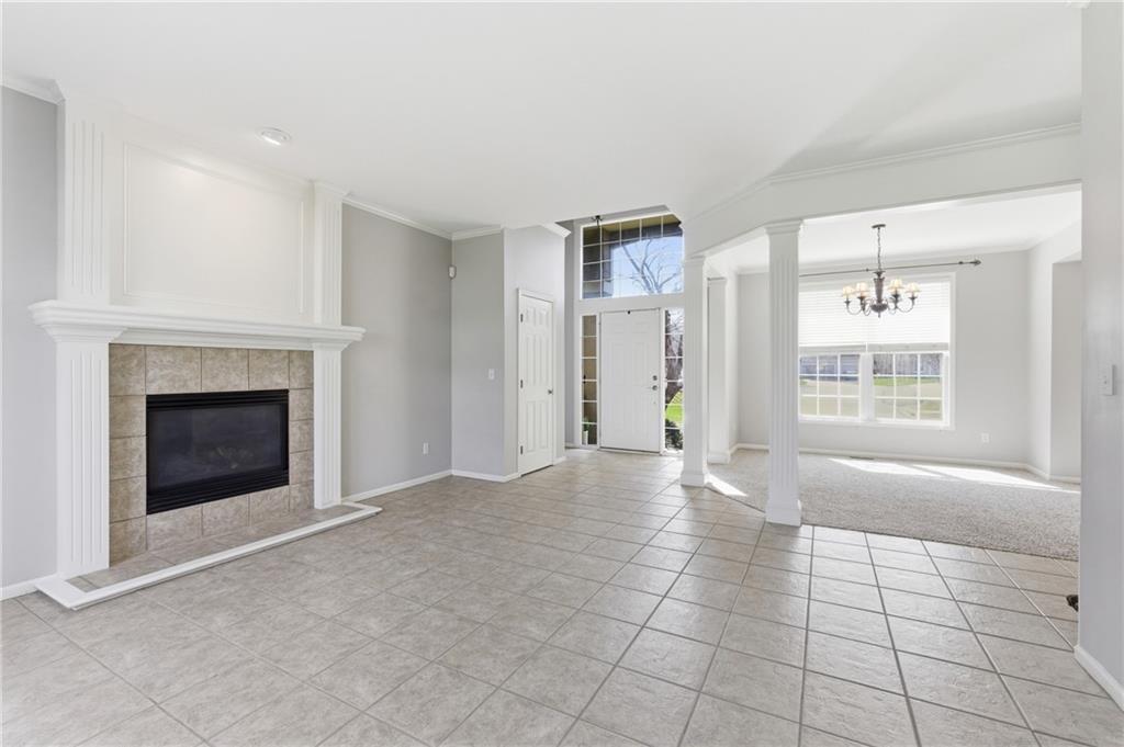 21516 West 99th Street Lenexa, KS 66220 - Photo 4 of 53