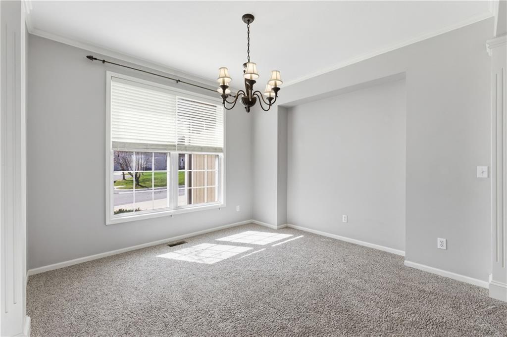 21516 West 99th Street Lenexa, KS 66220 - Photo 6 of 53