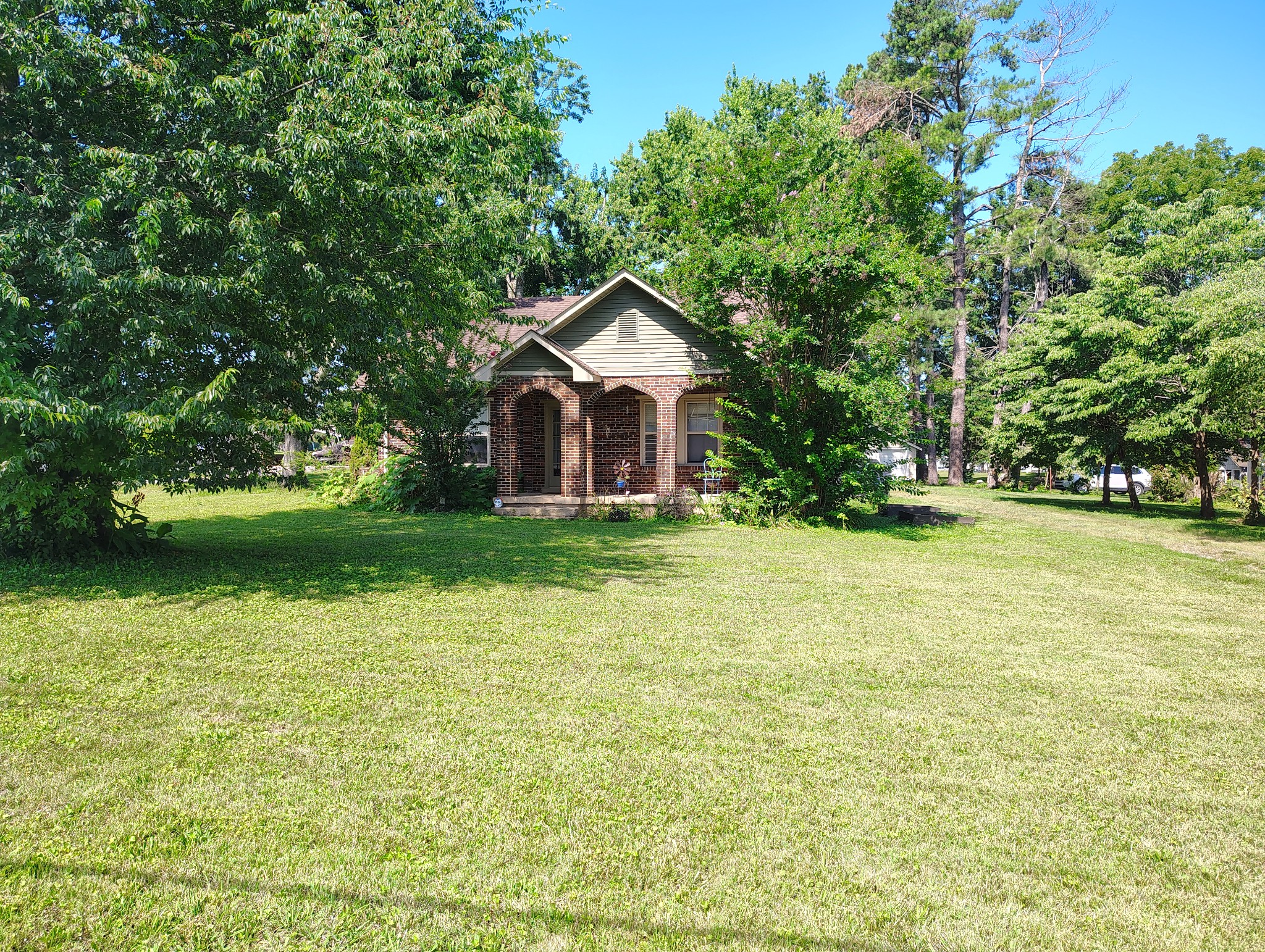 700 Red Boiling Springs Road Lafayette, TN 37083 - Photo 2 of 15