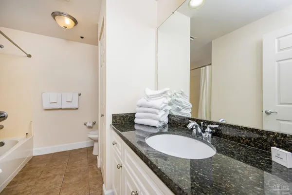 $639,500 | 401 East Beach Boulevard, Unit 905, Gulf Shores, AL 36542