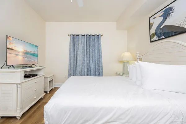 $639,500 | 401 East Beach Boulevard, Unit 905, Gulf Shores, AL 36542