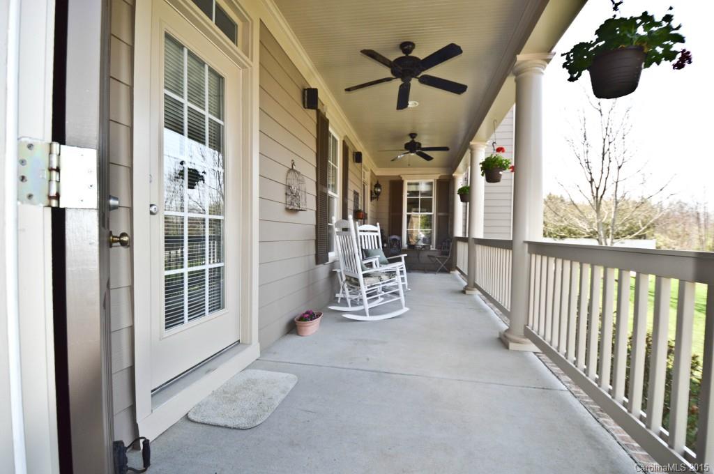 704 Shady Grove Crossing, Unit 496 Fort Mill, SC 29708 - Photo 4 of 20 a view of a hallway with a window