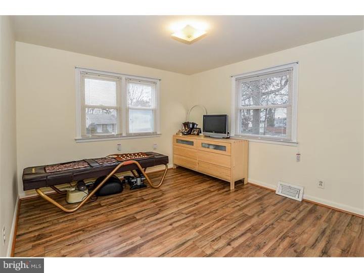 2918 Eagle Road Abington, PA 19001 - Photo 21 of 25 Bedroom 3