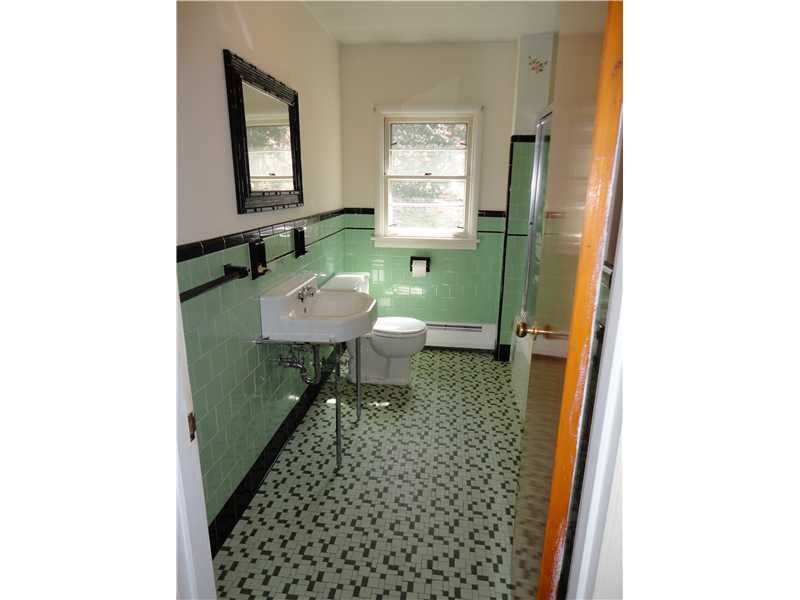4 Sir Charles Road Lincoln, RI 02865 - Photo 10 of 14 Bathroom.