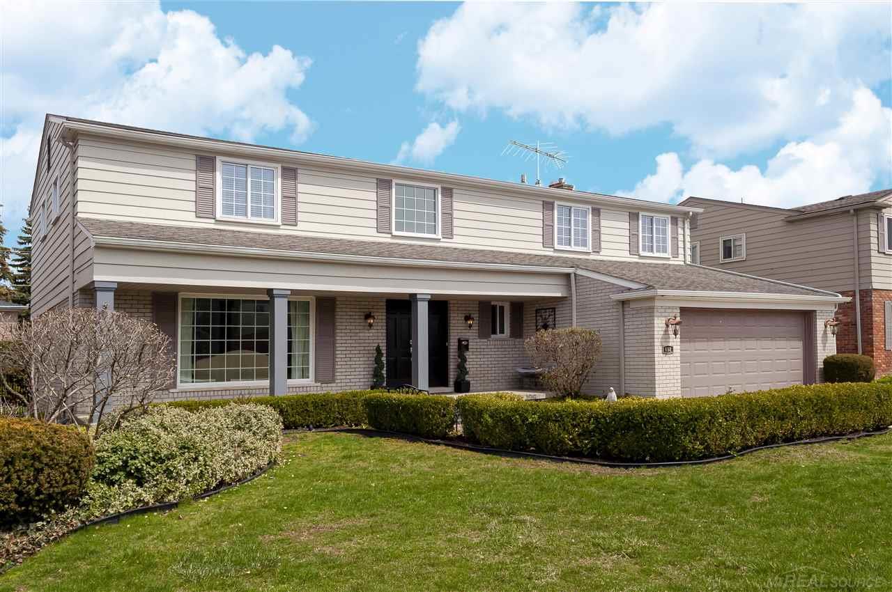 692 Canterbury Road Grosse Pointe, MI 48236 - Photo 2 of 65 50071726-1.JPG