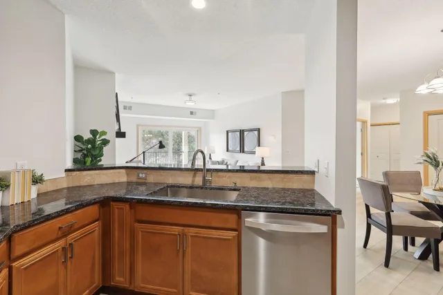 $265,000 | 10806 South Shore Drive, Unit 103, Plymouth, MN 55441