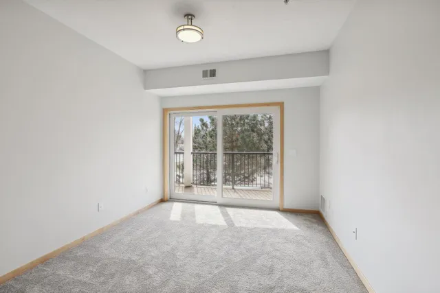 $265,000 | 10806 South Shore Drive, Unit 103, Plymouth, MN 55441