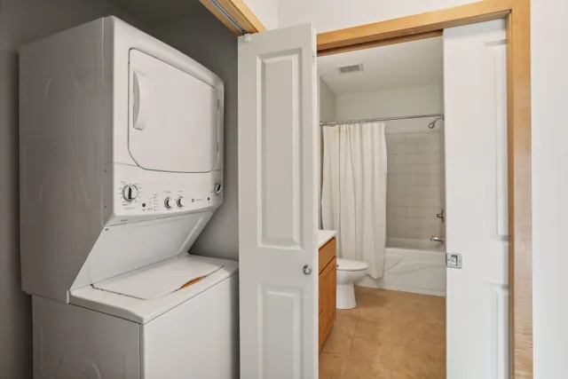 $265,000 | 10806 South Shore Drive, Unit 103, Plymouth, MN 55441