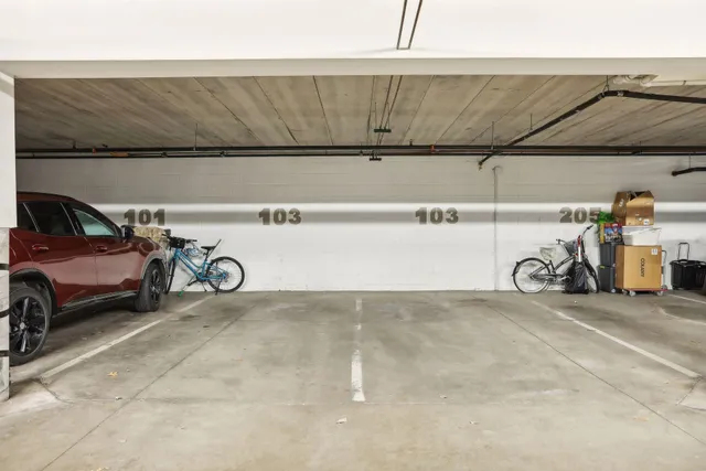 $265,000 | 10806 South Shore Drive, Unit 103, Plymouth, MN 55441