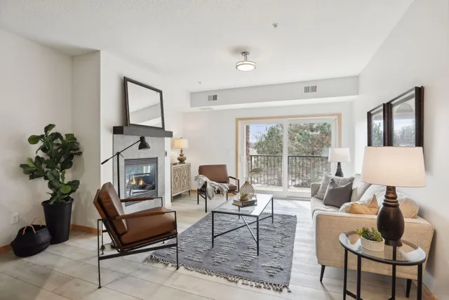 $265,000 | 10806 South Shore Drive, Unit 103, Plymouth, MN 55441