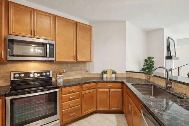 $265,000 | 10806 South Shore Drive, Unit 103, Plymouth, MN 55441