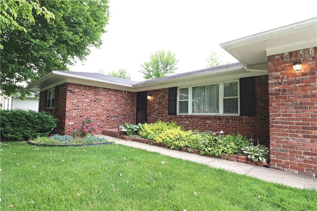 2237 Colt Road Indianapolis, IN 46227 - Photo 2 of 23 Gallery Image 2