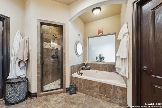 $1,299,000 | 7627 Farm To Market 775, La Vernia, TX 78121