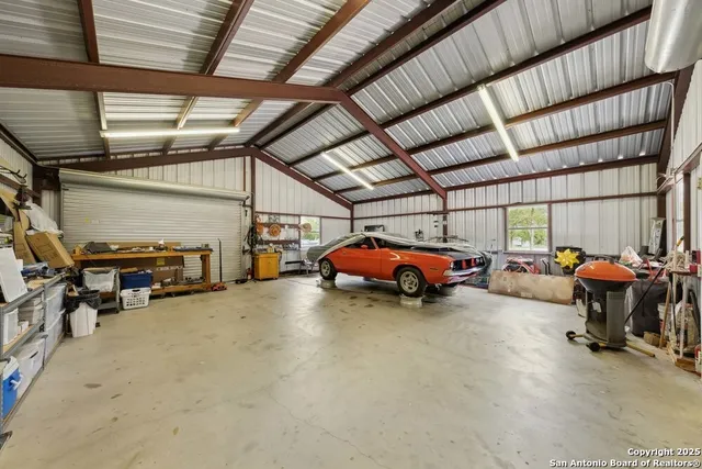 $1,299,000 | 7627 Farm To Market 775, La Vernia, TX 78121