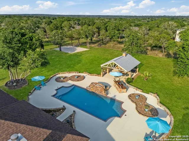 $1,299,000 | 7627 Farm To Market 775, La Vernia, TX 78121