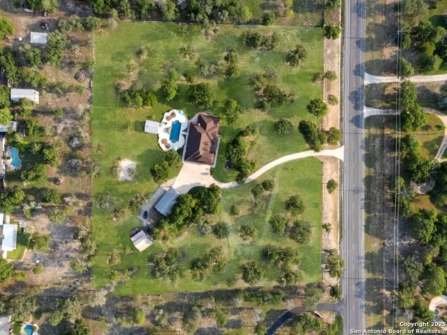 $1,299,000 | 7627 Farm To Market 775, La Vernia, TX 78121