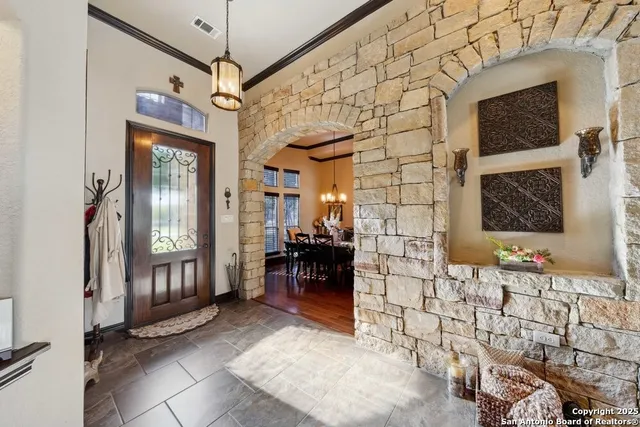 $1,299,000 | 7627 Farm To Market 775, La Vernia, TX 78121