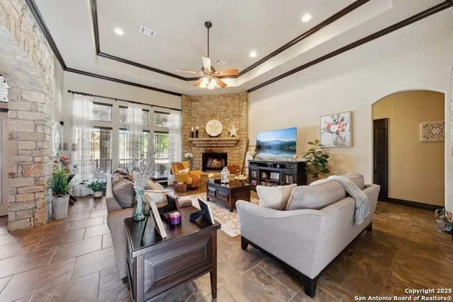 $1,299,000 | 7627 Farm To Market 775, La Vernia, TX 78121