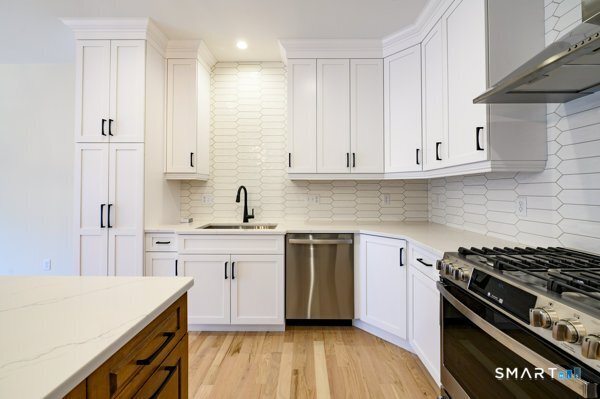 3 Yorkshire Court Farmington, CT 06032 - Photo 4 of 30