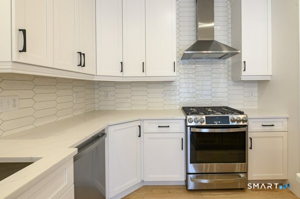 3 Yorkshire Court Farmington, CT 06032 - Photo 5 of 30