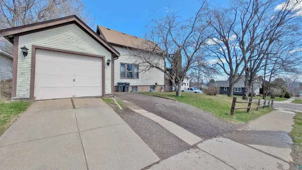 $229,000 | 1103 East 10th Street, Duluth, MN 55805